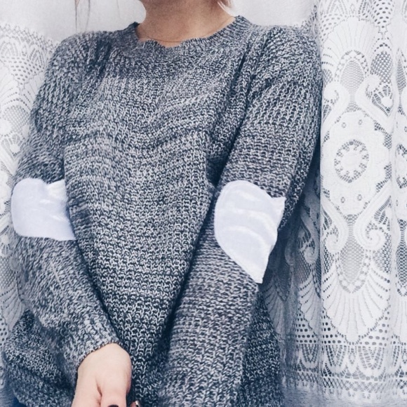 Heart Grey Fall Sweater Size S, M , L - Picture 5 of 5